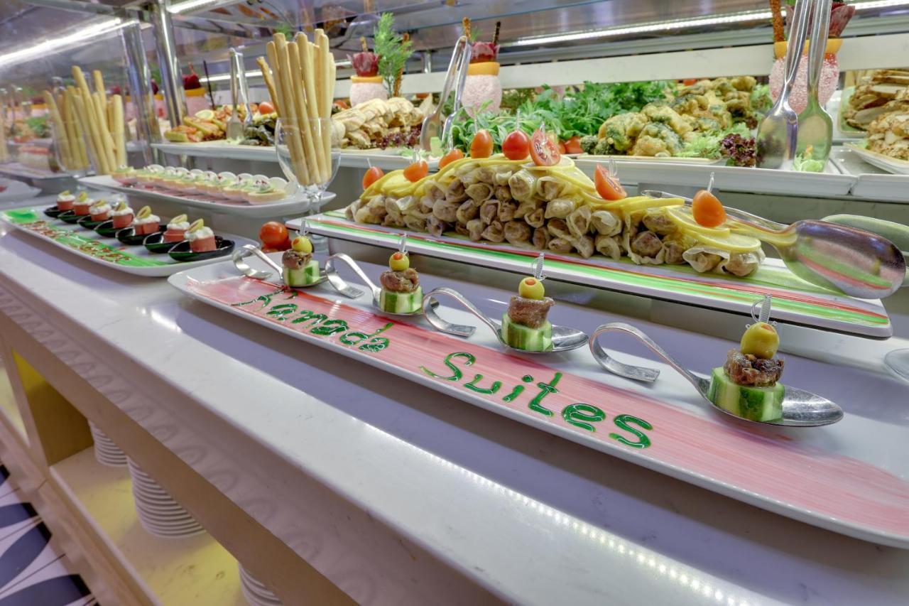 库萨达斯华美达酒店 外观 照片